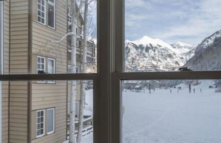 Etta Place 1 by Avantstay Ski In/ Ski Out Unit w/ Views of the Slopes! - Foto 10