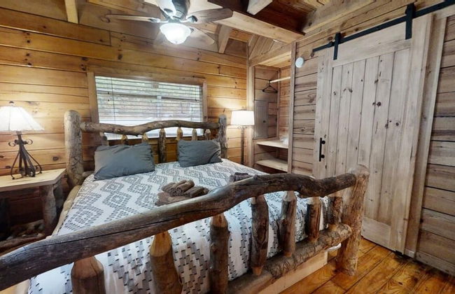 Pop's Perch 2 Bedroom Cabin by RedAwning - Foto 2