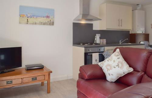 Hen Llaeth - Uk11209 - Photo 3