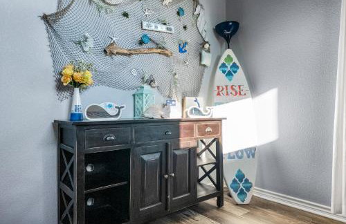 Steps to the Beach l Modern Interior - Foto 34