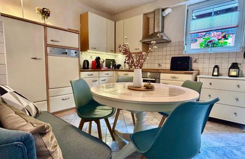 7 Schlafplätze Parkplatz, 5 Schlafräume, WLAN - Foto 3