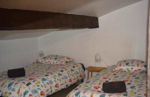 Gîte COLOMBIER 8 Pers piscine fitness sauna lac riviere loisirs - Foto 6