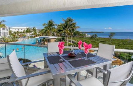 LIC Mgr - LUXURIOUS 3 BED 3 BATH OCEANFRONT SUITE - UPSCALE OCEANFRONT RESORT - INDOOR PICKLEBALL - SPEAKEASY! - Photo 27