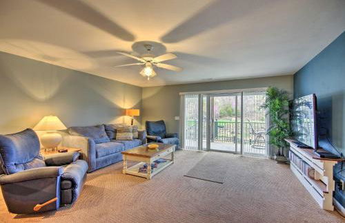 Spacious Lakefront Condo with Views in Camdenton! - Photo 1