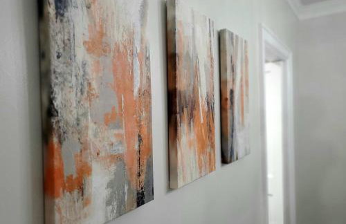 Spacious Centrally Located 3 Bed 2 Bath - Sleeps 8 - Foto 12