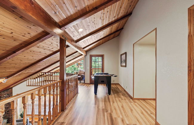 Alpenglow Chateau by Avantstay Ideal Big Bear Location w/ Pool Table & Hot Tub! - Foto 14