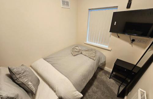 The Rocky Luxe - 4 Bedrooms - Parking - Sleeps 8 - Foto 2