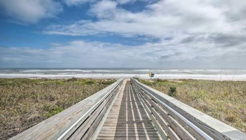 Ormond Beach Home with Screened Porch, Walk to Shore - Foto 2