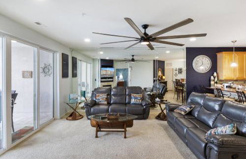 Nautical-Inspired Lakefront Unit w/ Awesome Views - Foto 5