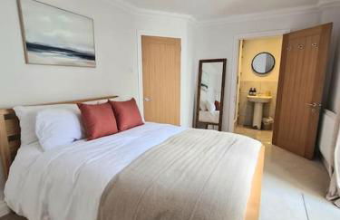 Luxury, Spacious 3 Bedroom, Beachfront Apt with Parking & Courtyard - Shoreside - Foto 4