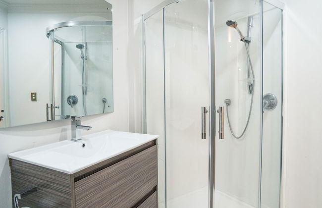 U Suites on Manners - Photo 63