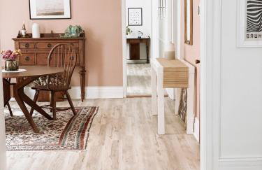 Designer Home 2 Bedroom - 20min to NYC WTC - Private Backyard - Foto 15