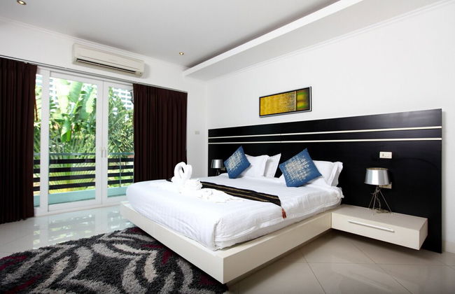 Hidden Palm Pool Villas - Photo 12