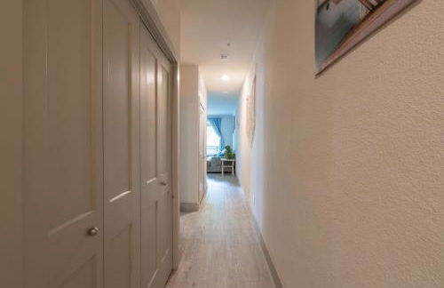 Riverwalk and Pool view Apt with King bed Infinity Pool Gym Free Parking - Foto 57