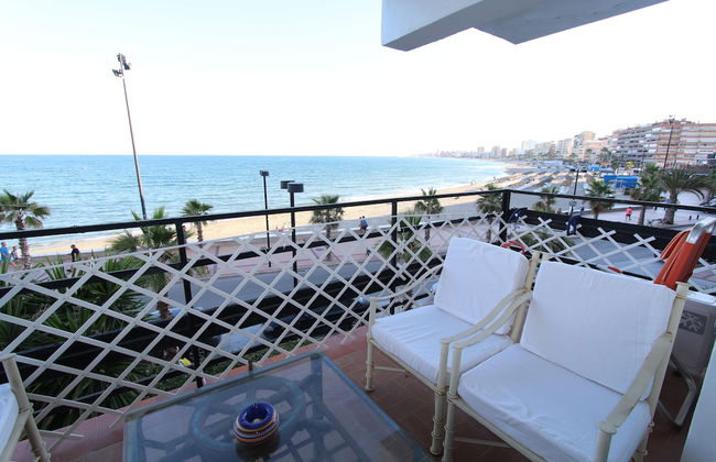 Beachfront Bliss in Fuengirola - Foto 13