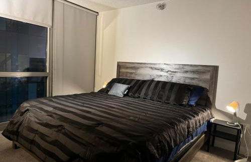 Cozy 2 bedroom condo by lakeshore - Foto 12