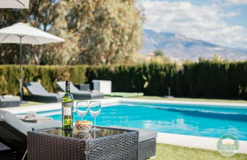 Casa Wood - family holiday villa with pool - Photo 19