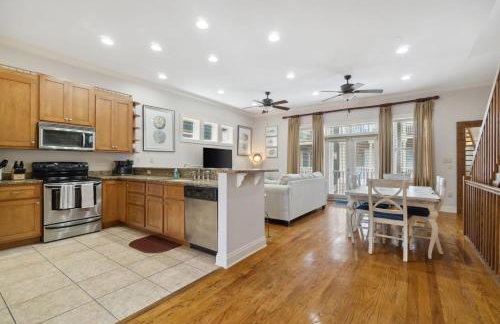 Cozy Beach House, Heated Pool , Fast WiFi - Foto 2