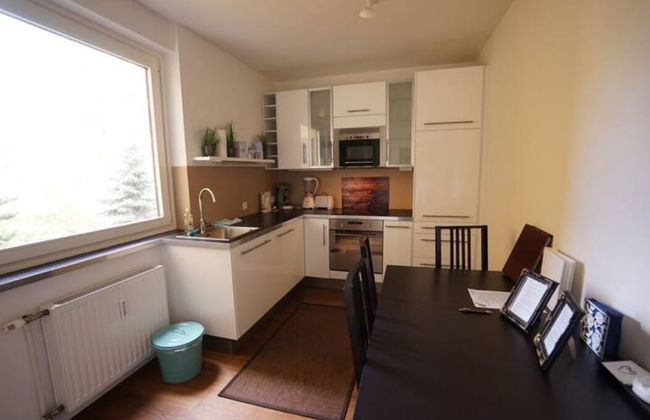 YoHome - Stylish New City Apartment - Photo 8