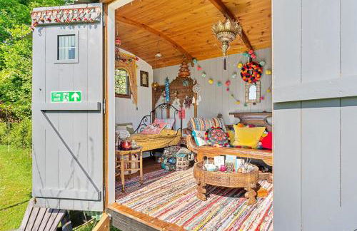 Finest Retreats- Shepherds Hut at Hilltop Farm - Foto 39