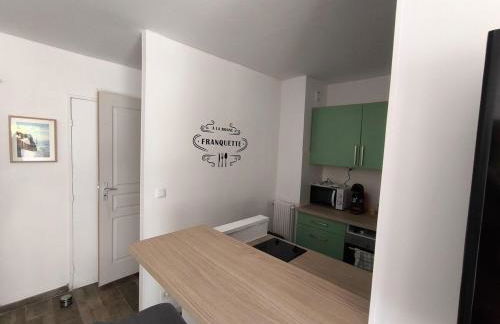 Home2Sea - Piscine, Jardin, studio cabine, 1 canapé lit convertible 2 ADULTES, 1 lit superposé triple 3 ENFANTS ou ADOS - Foto 33