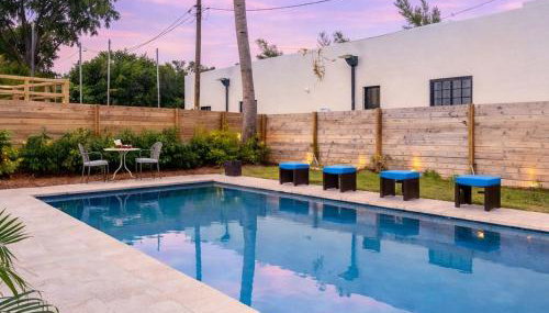 Serene WPB Escape Pool Near Beach - Foto 1