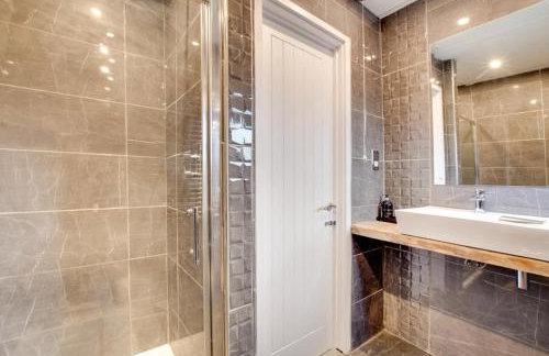 10 Bed in Briston oc-mjbrdb - Photo 37