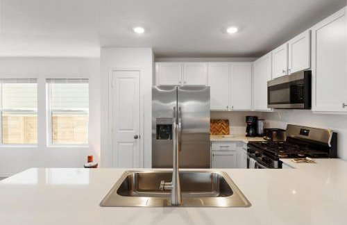 Modern Cozy Home - Gym - Quiet Street - Sleeps 4 - Foto 16