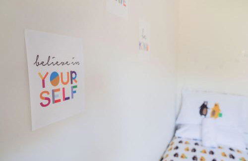 Spacious 6 bedroom House in Dudley with optional Nursery-Drive and Garage-Families and Contractors Welcome - Foto 56