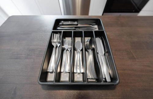 Downtown home! Walk to Bulls Stadium, DPAC & food - Foto 16