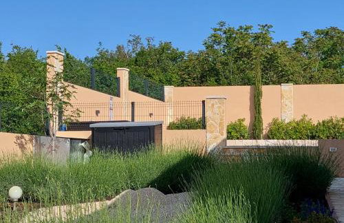 Villa Mir Pridraga - Photo 33