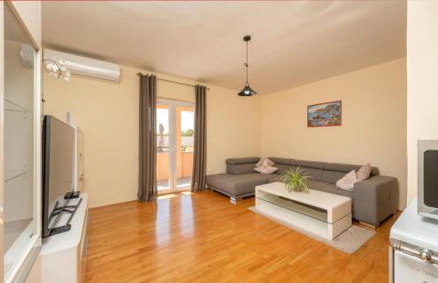 5 Bedroom Cozy Home In Biograd Na Moru - Foto 19