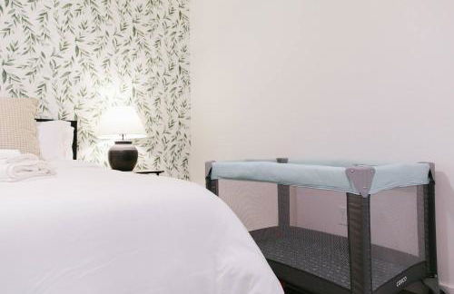 Newly Renovated! Beautiful home with game room. - Foto 24