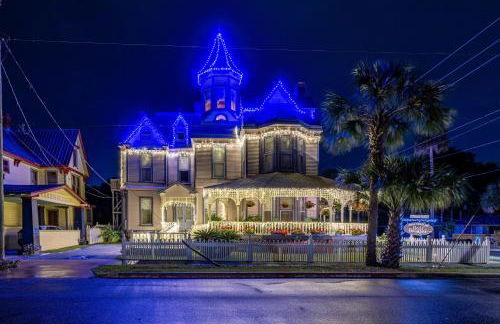 Grand Gables Home 1 Block to St Johns River! - Foto 44