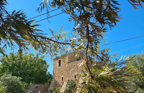 Pyrgos 1869 with Private Pool - Foto 13