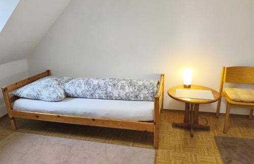 Ganze Wohnung in Karlsruhe, 2 Schlafzimmer, 3 Betten, Küche, Bad, Altbau, Stadtmitte - Foto 10