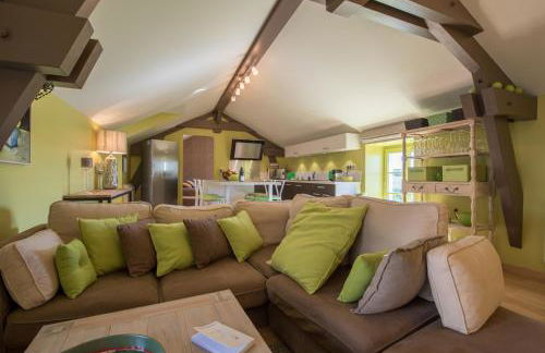 Chez Joseph - Au coeur des vignes de Saint-Romain - Foto 2