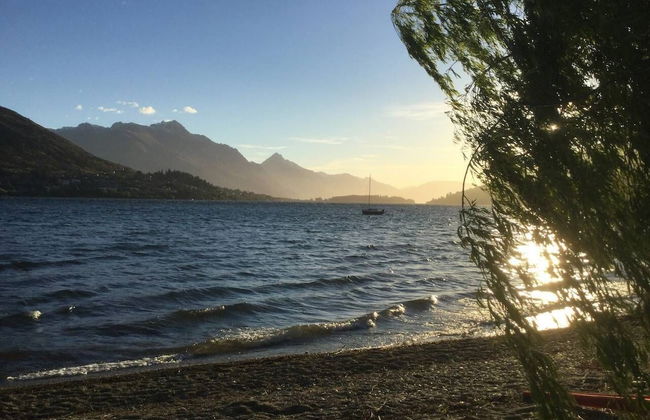 Lake Edge Family Cottage Panoramic View - Foto 30