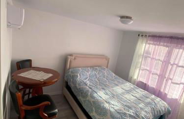 Cozy Studio in Quiet Neighborhood - Foto 12