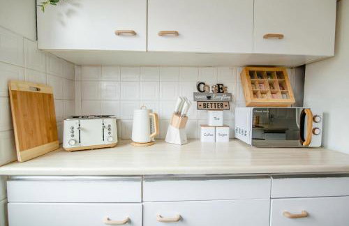 Serene Boho Retreat: White Oak Charm House 10ppl - Foto 42