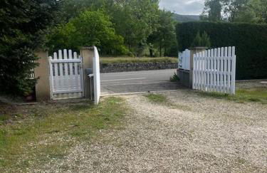 Appartement les Mésanges en rez de jardin -terrasse-2 chambres-parking - Foto 25