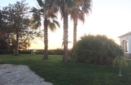 Villa with Private Pool and Gorgeous View - Photo 32