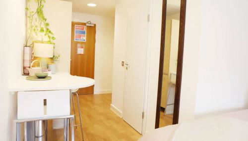 Luxury Classic Studio at Kirby Street near London Bridge, Farrington & camden - Foto 5, wardrobe