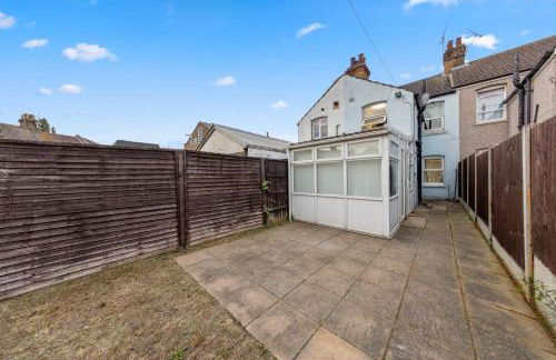 Cosy Modern Two Bed Terrace - Foto 19