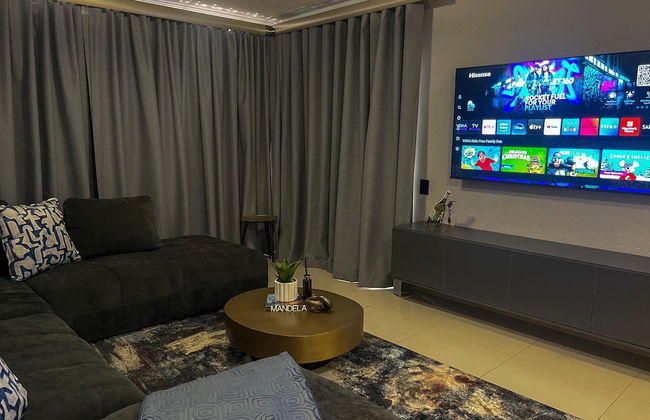 3 Bedroom Apartment in the Heart of Sandton - Photo 17