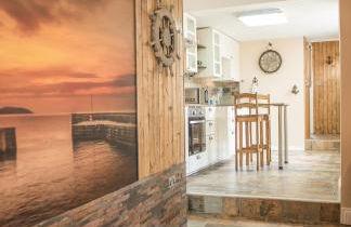 Deluxe Rustic Charlestown Themed Apartment - Foto 8