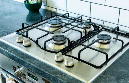 Cozy 4-Bed with Garden in Trendy Stoke Newington - Pass the Keys - Foto 13