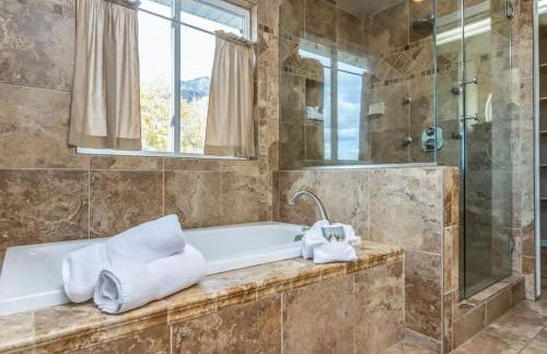 Wasatch Retreat in Draper with Mtn Views Theater and Hot Tub - Foto 28