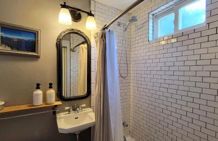 Rosewood Landing by WanderLodges - Hot tub - Sauna - Foto 30