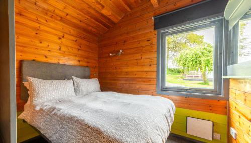 Chalet Lodge 6 - Hot Tub Lodge by Interhome - Foto 4